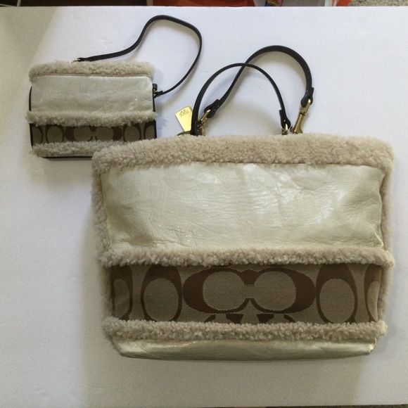 Coach Signature and Sherpa Trim Tote and Wristlet Bundle - Picture 2 of 11